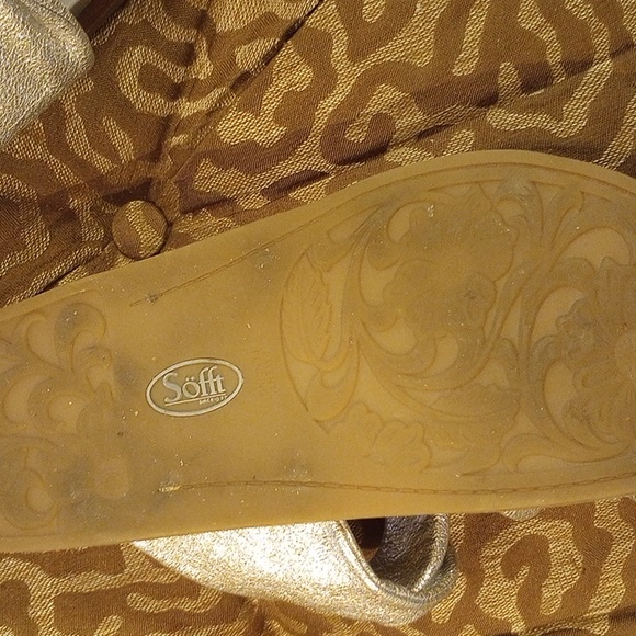 SOFT Sandals - Picture 6 of 6